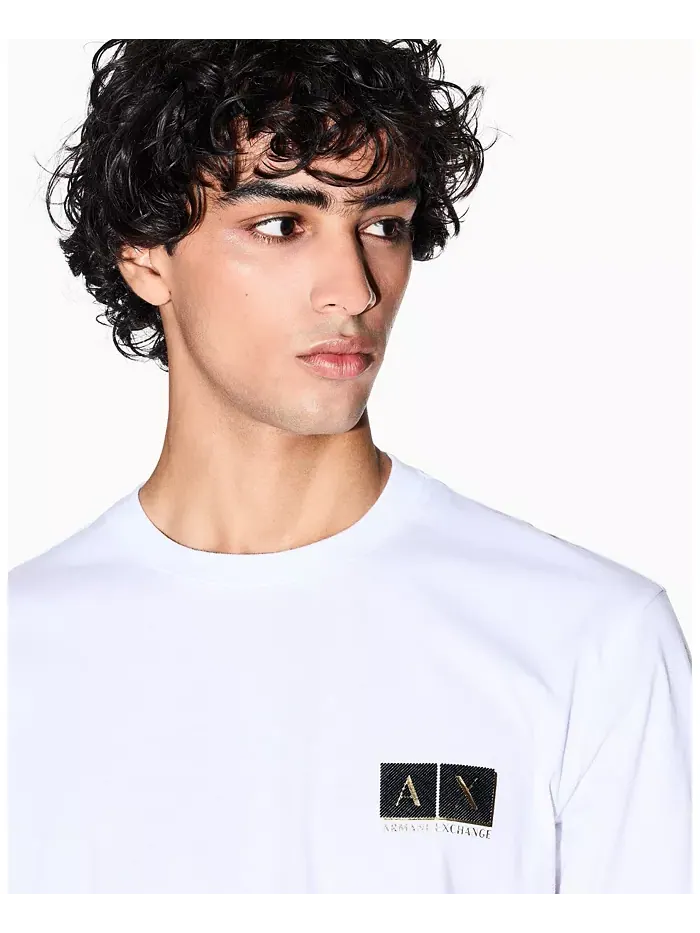 Мужская футболка с золотым логотипом и принтом A|X Armani Exchange — изображение 4 из 5, белый