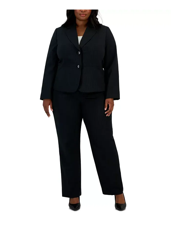Женский костюм с двумя пуговицами в полоску, plus size Le Suit — изображение 1 из 4, черный