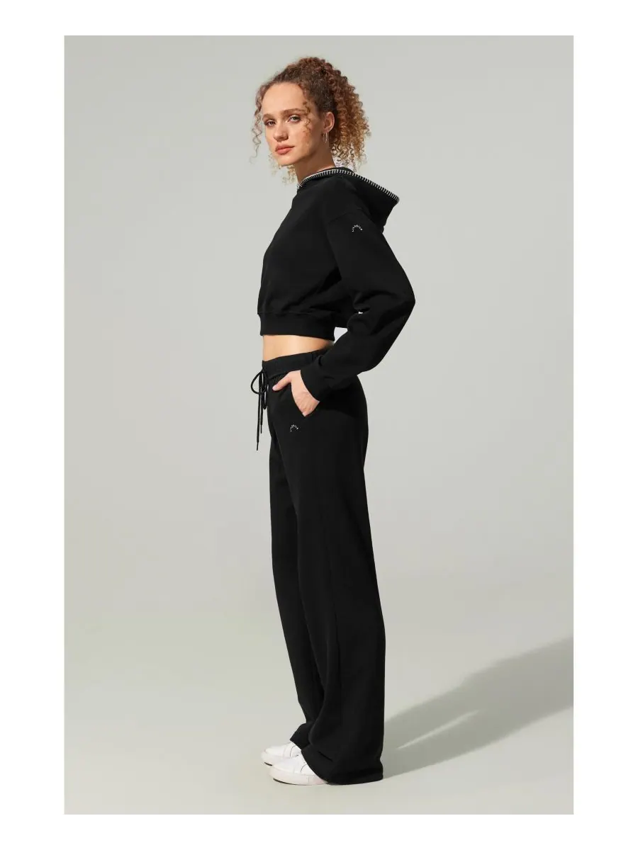 Укороченная толстовка Seamflow Poise Pullover Hoddie LILYSILK — изображение 2 из 5, черный