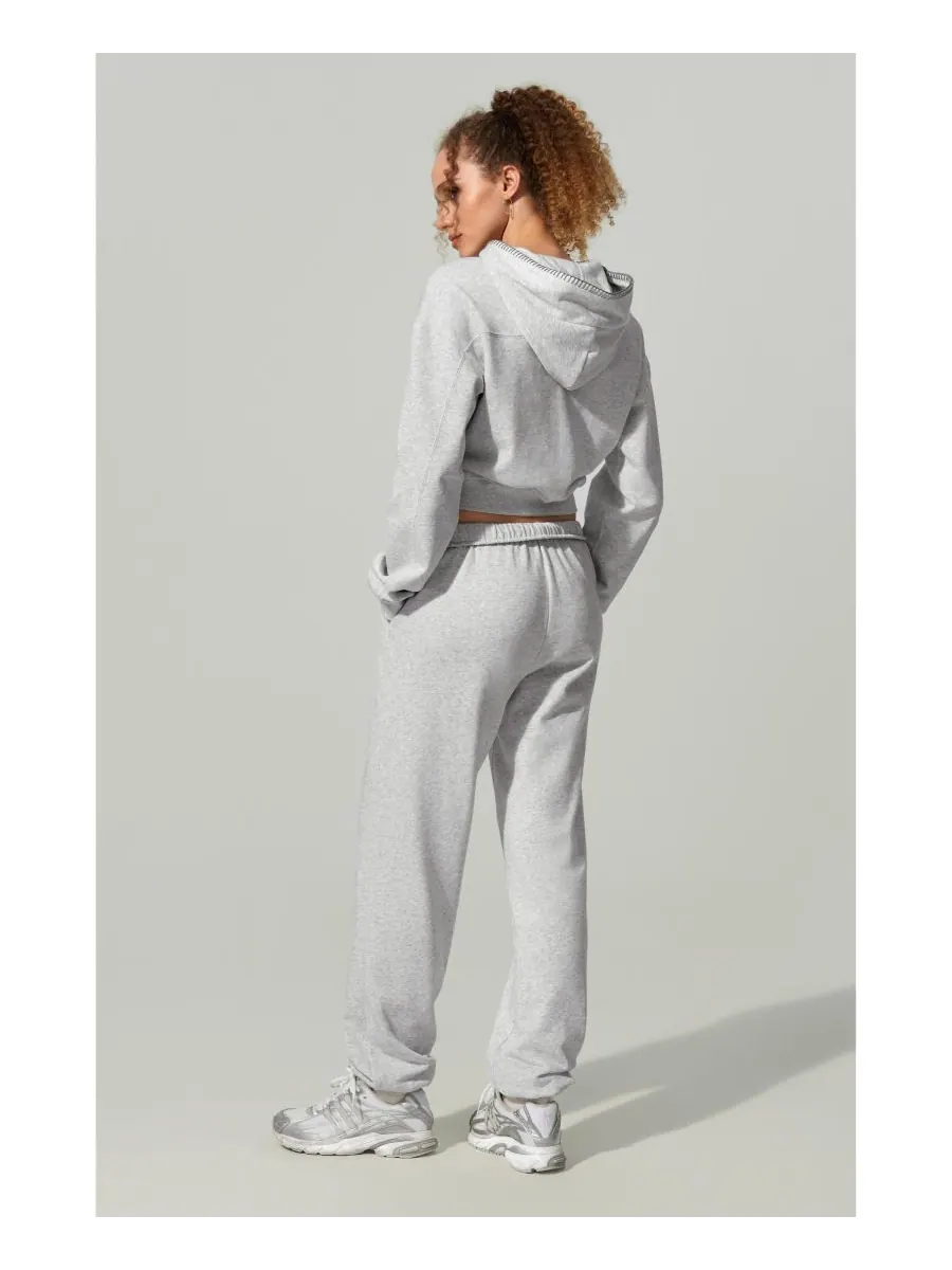 Укороченная толстовка Seamflow Poise Pullover Hoddie LILYSILK — изображение 3 из 5, цвет вереска-серый