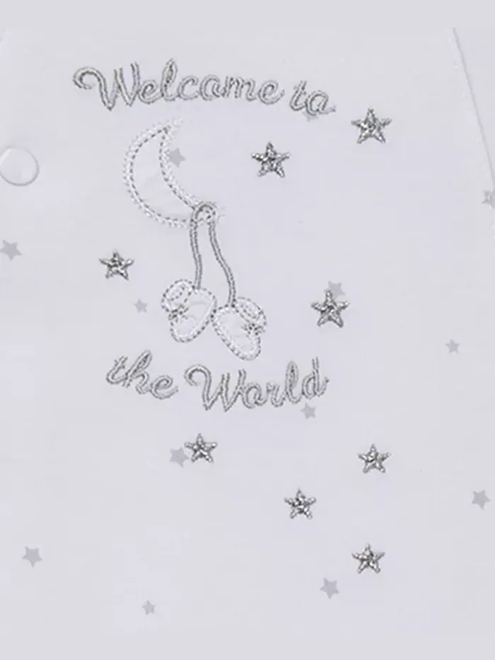 Детский комбинезон с ножками и шапочка "Welcome To The World", 2 предмета, для мальчиков или — изображение 2 из 3, белый
