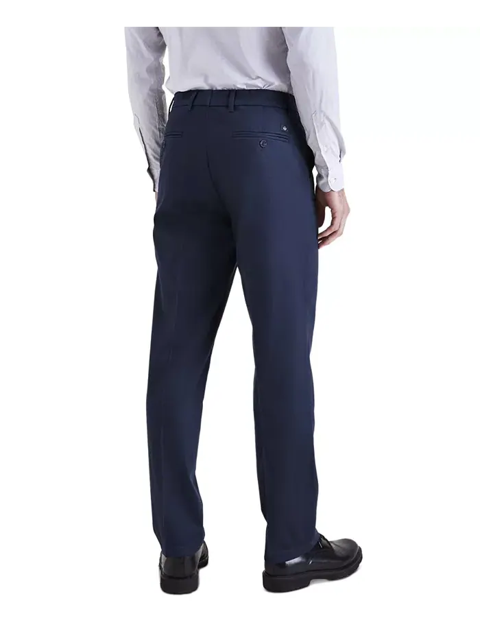 Мужские классические брюки прямого кроя Signature Straight Fit Iron Free Khaki со средством Stain — изображение 2 из 5