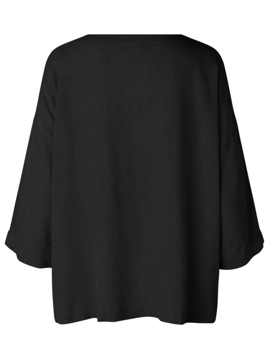 Блуза свободного кроя с запахом, 3/4 рукав, с принтом, Mabecca Round Neck Draped Blouse Masai — изображение 5 из 5, черный