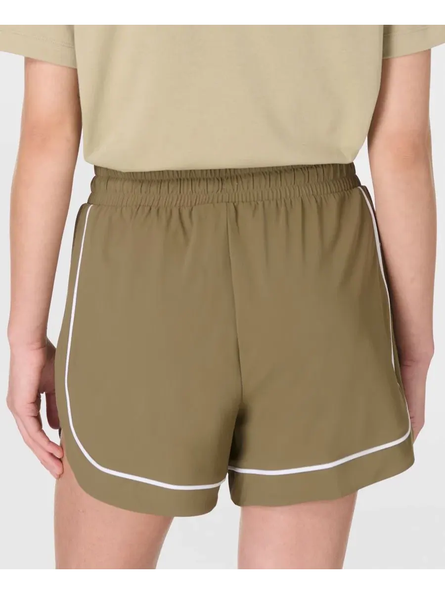 Женские шорты-трансформеры стандартного кроя Sweaty Betty — изображение 3 из 3, зеленый