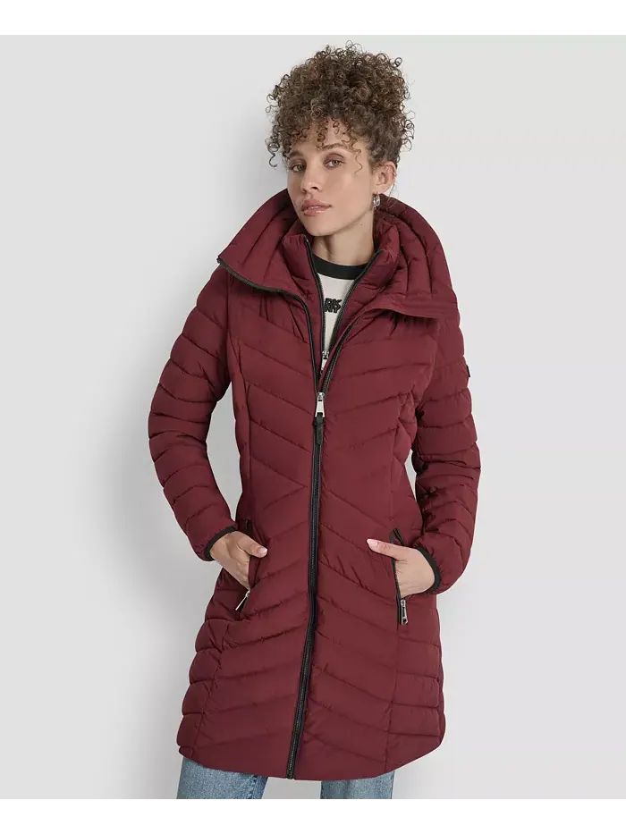 Женское стеганое пальто с комбинацией карманов DKNY