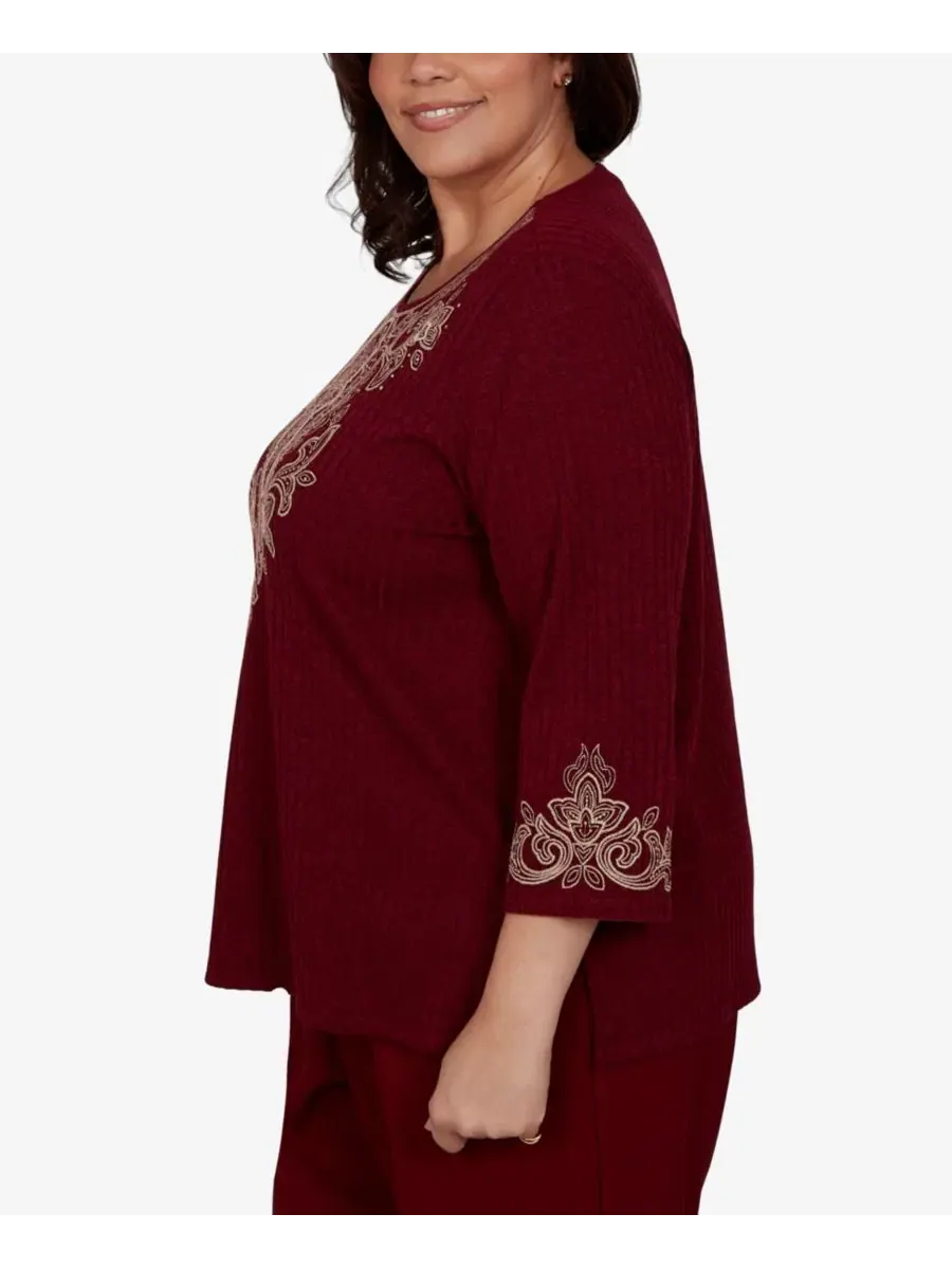 Топ с вышивкой и рукавами 3/4, Plus Size Union Square Scroll-Embroidered Alfred Dunner — изображение 3 из 5, клюквенный