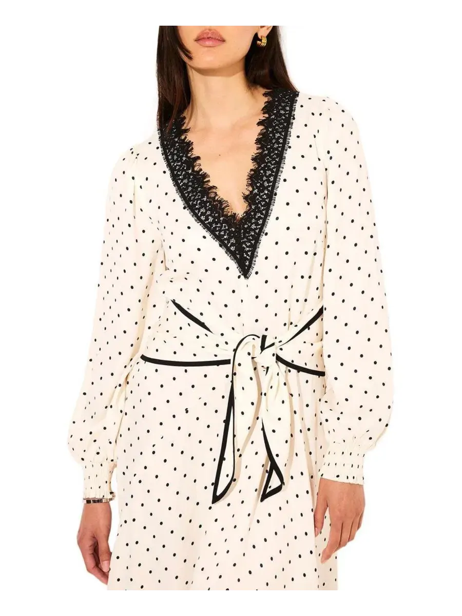Платье-миди с запахом и принтом в горошек, с длинным рукавом, модель Polka Dot V-Neck Long-Sleeve — изображение 2 из 7