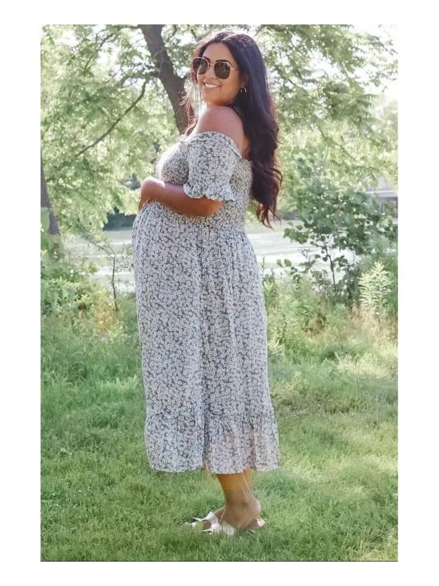 Платье миди с оборками и цветочным принтом, модель Floral Ruffle Midi Pinkblush — изображение 8 из 10, светлый синий