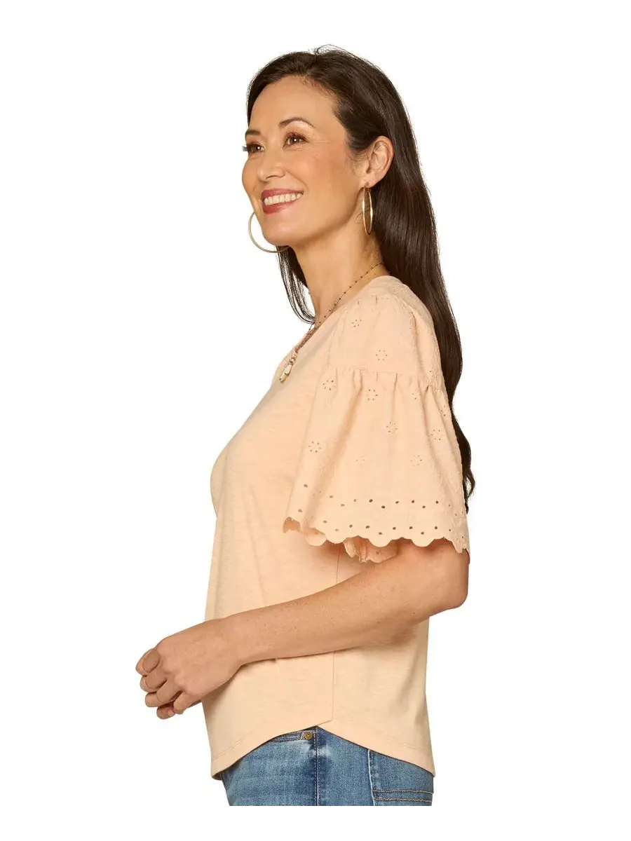 Топ с объемными рукавами 3/4 и округлым вырезом, модель Petite Puff-Sleeve Crewneck Shirttail Hem — изображение 2 из 3