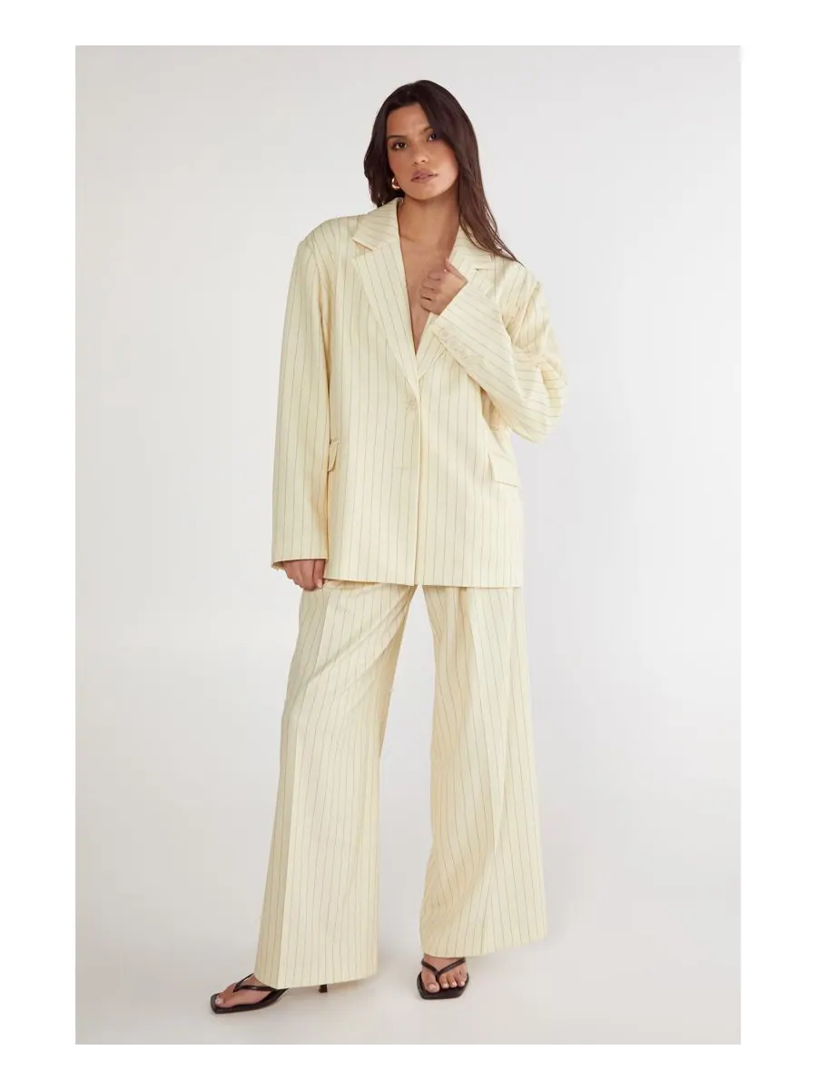 Женский пиджак свободного кроя в тонкую полоску Nasty Gal — изображение 2 из 8, желтый
