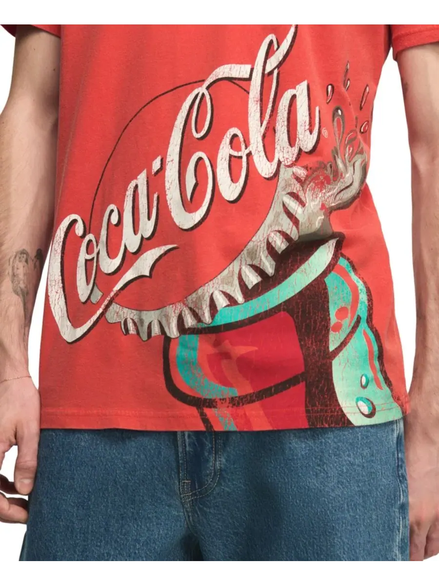 Мужская футболка с круглым вырезом в стиле ретро с изображением Coca-Cola Lucky Brand — изображение 3 из 4, красный
