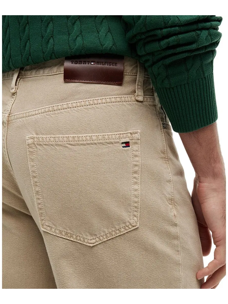 Джинсы прямого кроя River Relaxed-Fit Garment Dyed Denim Tommy Hilfiger — изображение 3 из 4, коричневый
