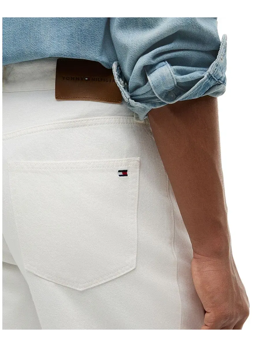 Джинсы прямого кроя River Relaxed-Fit Tommy Hilfiger — изображение 3 из 4, белый