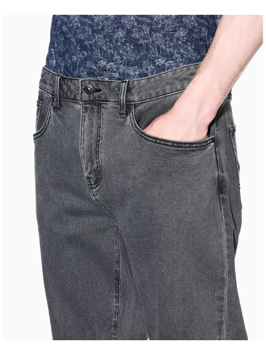 Мужские джинсы J13 Comfort Slim Stretch Cotton Denim A|X Armani Exchange — изображение 4 из 4, серый джинсовый синий