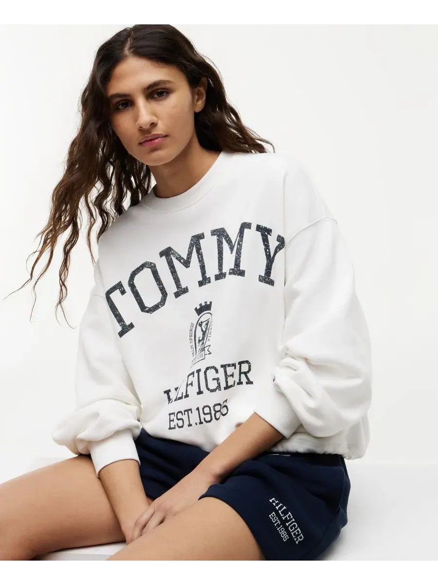 Свитшот женский с круглым вырезом, с принтом Tommy Hilfiger — изображение 3 из 5, экру