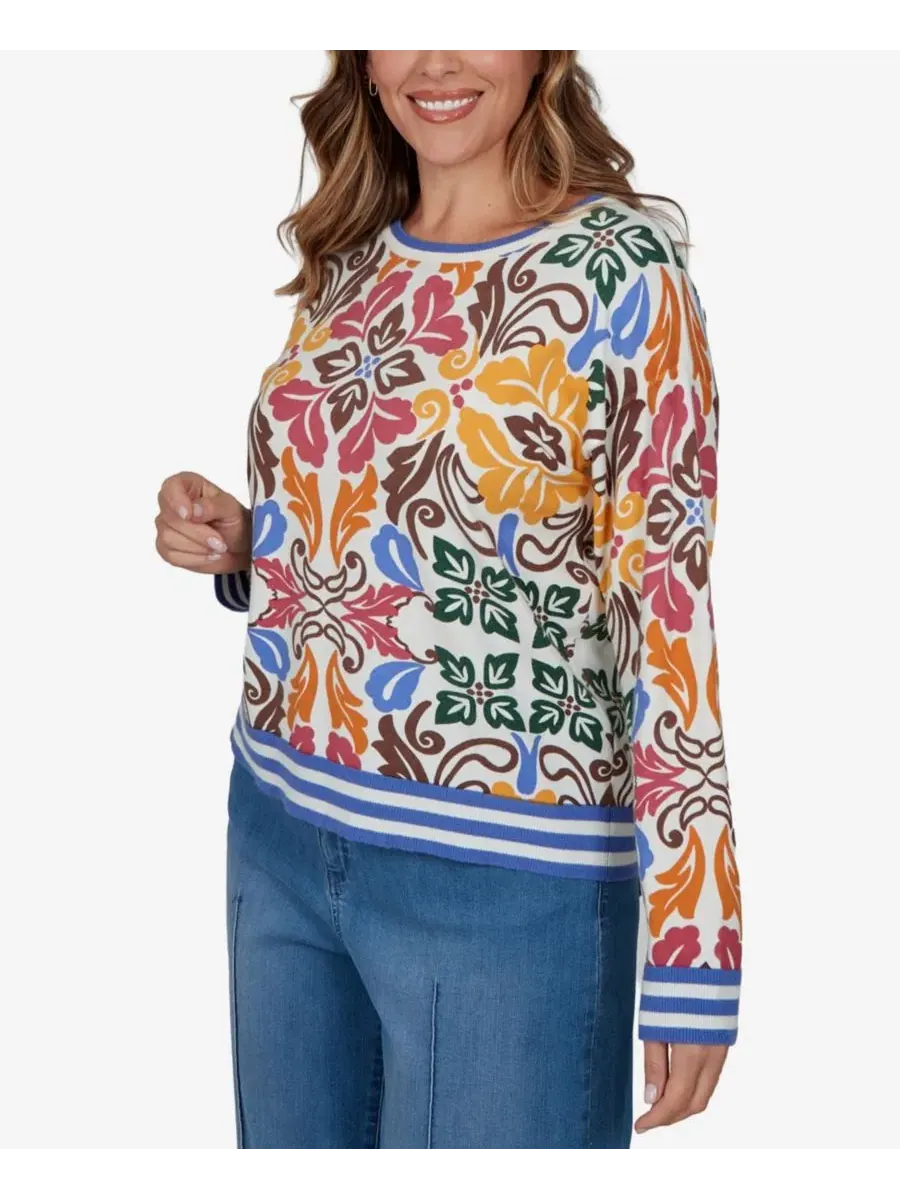 Женский свитер с цветочным принтом и отделкой по краям, модель Tipped Floral Lightweight Sweater — изображение 2 из 5