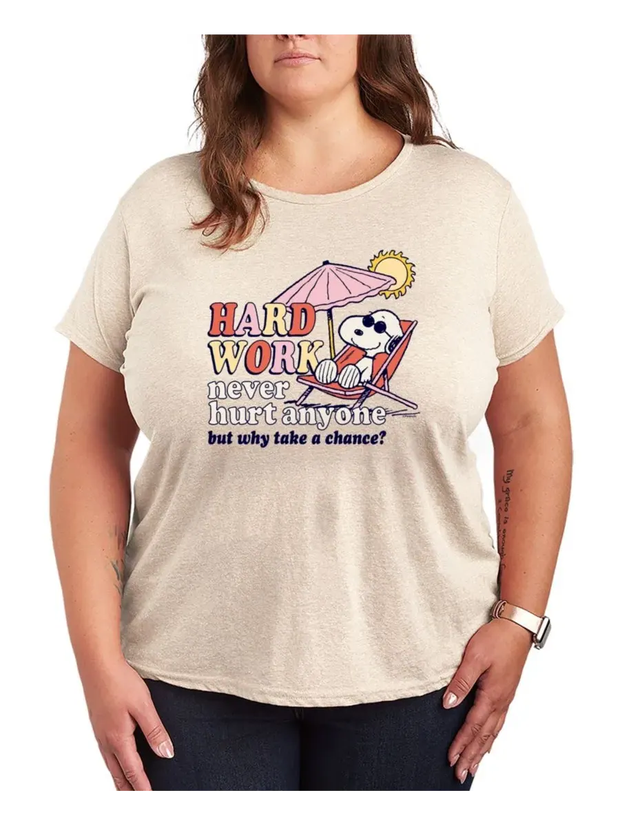 Футболка с коротким рукавом и принтом Peanuts Hard Work, Plus Size Hybrid Apparel — изображение 1 из 3, березовый