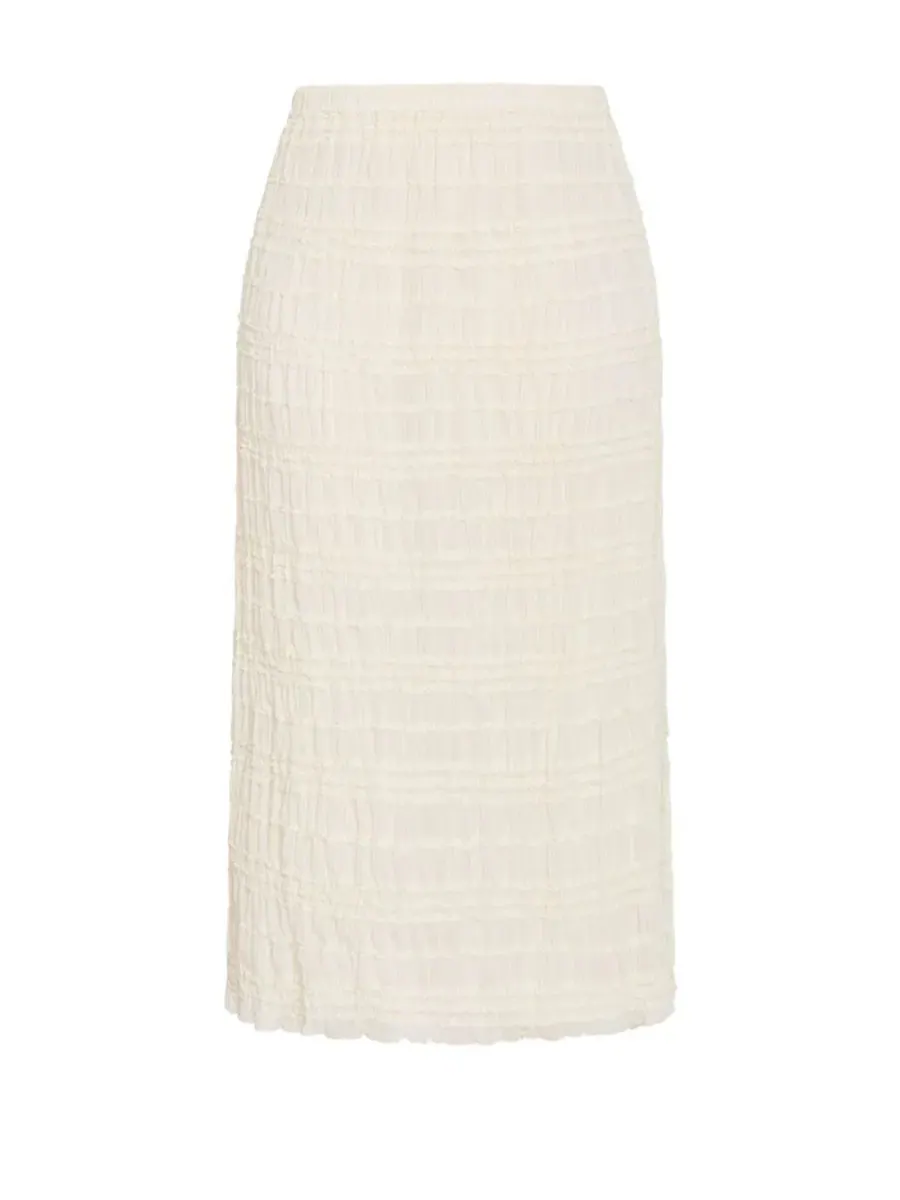 Платье-макси на резинке с рюшами Emelia High-Waisted Maxi Shirred Skirt City Chic — изображение 4 из 5, крем