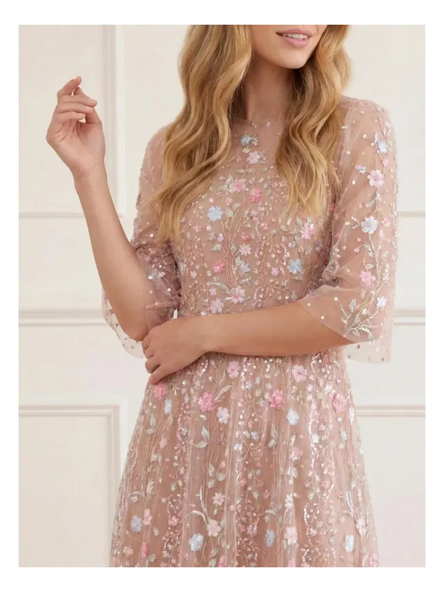 Платье с цветочной вышивкой Rococo Ribbon Needle & Thread — изображение 3 из 4, пшеница