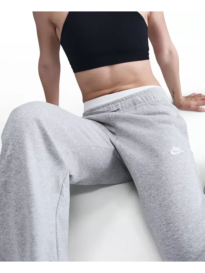 Женские спортивные брюки Club Fleece с завышенной талией и широкими штанинами Nike — изображение 5 из 5, серый