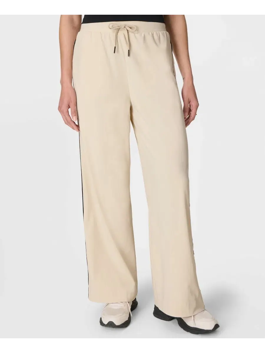 Женские брюки Explorer стандартного кроя Sweaty Betty — бежевый