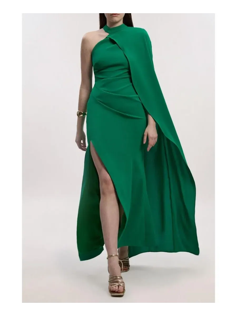 Женское длинное платье на одно плечо с рукавами-кейпами Karen Millen — изображение 4 из 5, зеленый
