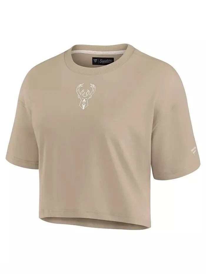Женская укороченная футболка цвета хаки Milwaukee Bucks Elements Super Soft Boxy Fanatics Signature — изображение 2 из 3