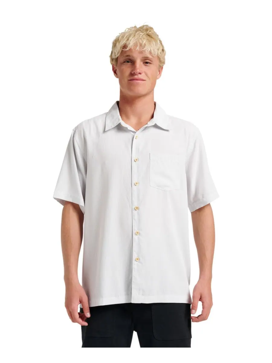 Мужская рубашка Quiksilver Comfort Fit Quiksilver Waterman — изображение 1 из 4, белый