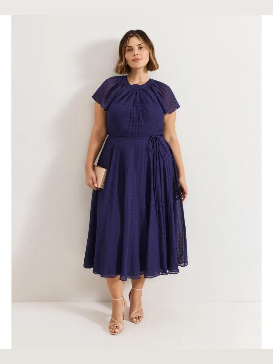 Платье миди с зауженным кроем Gwen Pleated Textured Phase Eight — изображение 8 из 8, темно-синий