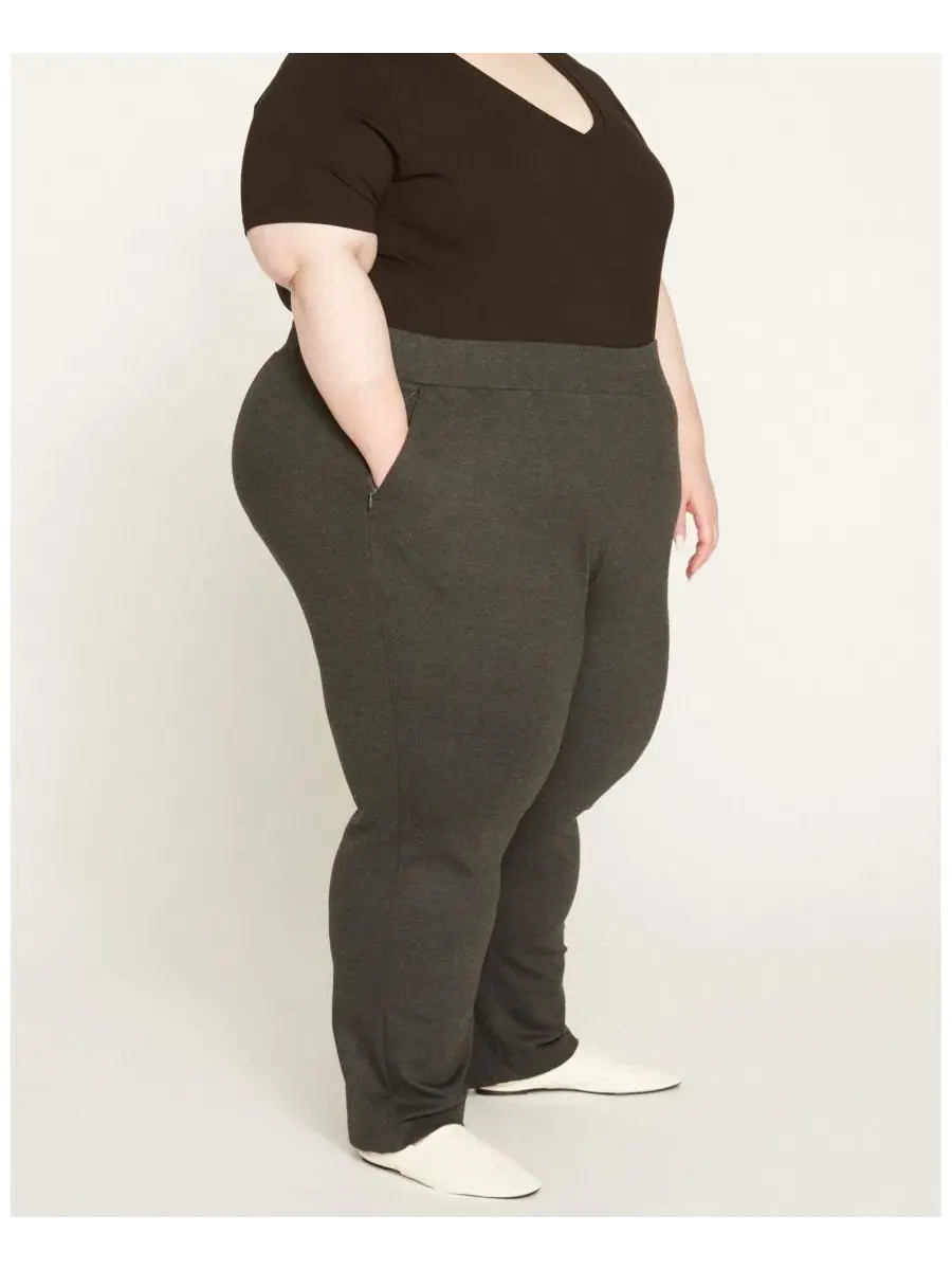 Брюки прямого кроя из понте с невидимыми карманами, Smart Signature Ponte Pants Universal Standard — изображение 2 из 3