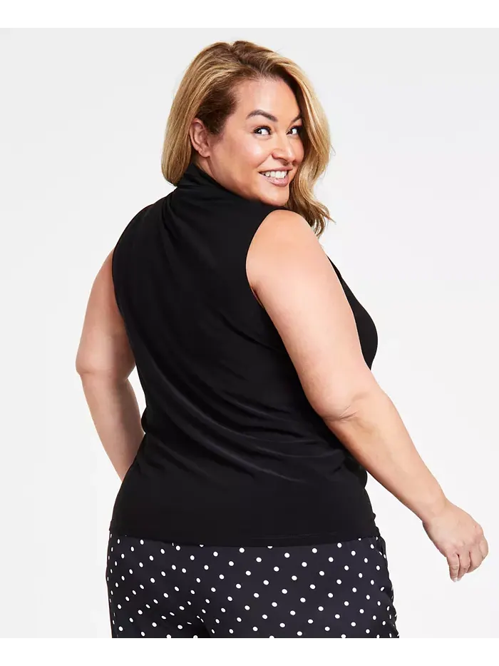 Женская блузка без рукавов с плиссировкой и V-образным вырезом Plus Size Anne Klein — изображение 4 из 4, белый