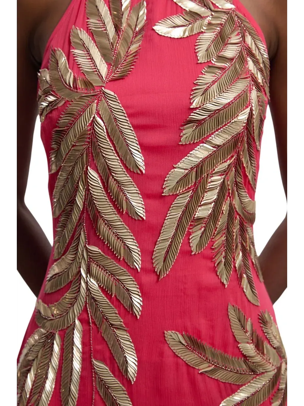 Платье-макси с принтом Halter Neck Embellished Karen Millen — изображение 4 из 4, розовый