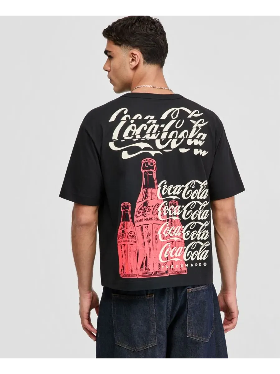 Футболка свободного кроя с графическим принтом Coca-Cola Mode of One — изображение 4 из 6, глубокий черный