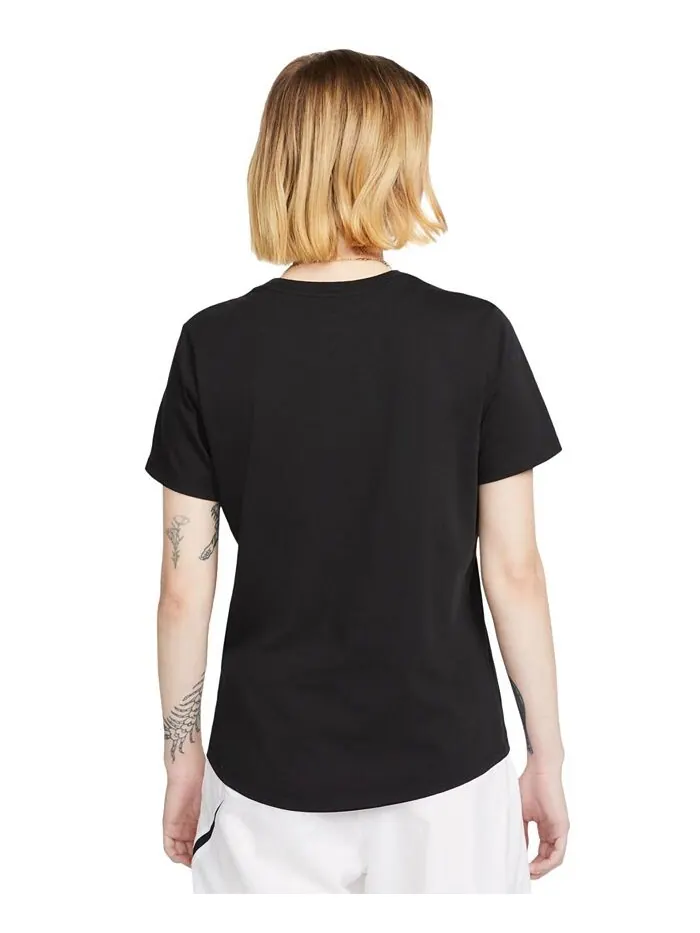 Женская футболка Sportswear Club Essentials Nike — изображение 4 из 4, черный