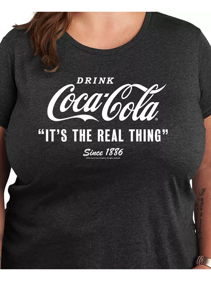Футболка с принтом Coca-Cola The Real Thing больших размеров Hybrid Apparel — изображение 2 из 3, серый