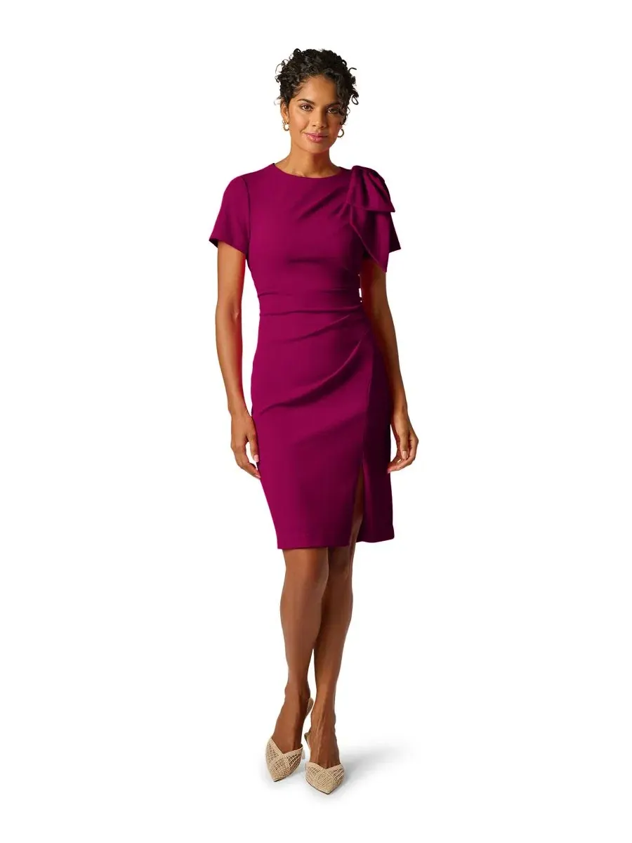 Платье миди с плиссе и бантом, модель Petite Crewneck Pleated Bow Midi Dress Adrianna Papell