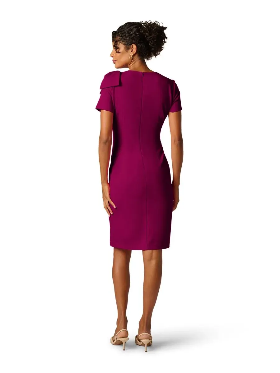 Платье миди с плиссе и бантом, модель Petite Crewneck Pleated Bow Midi Dress Adrianna Papell — изображение 5 из 5