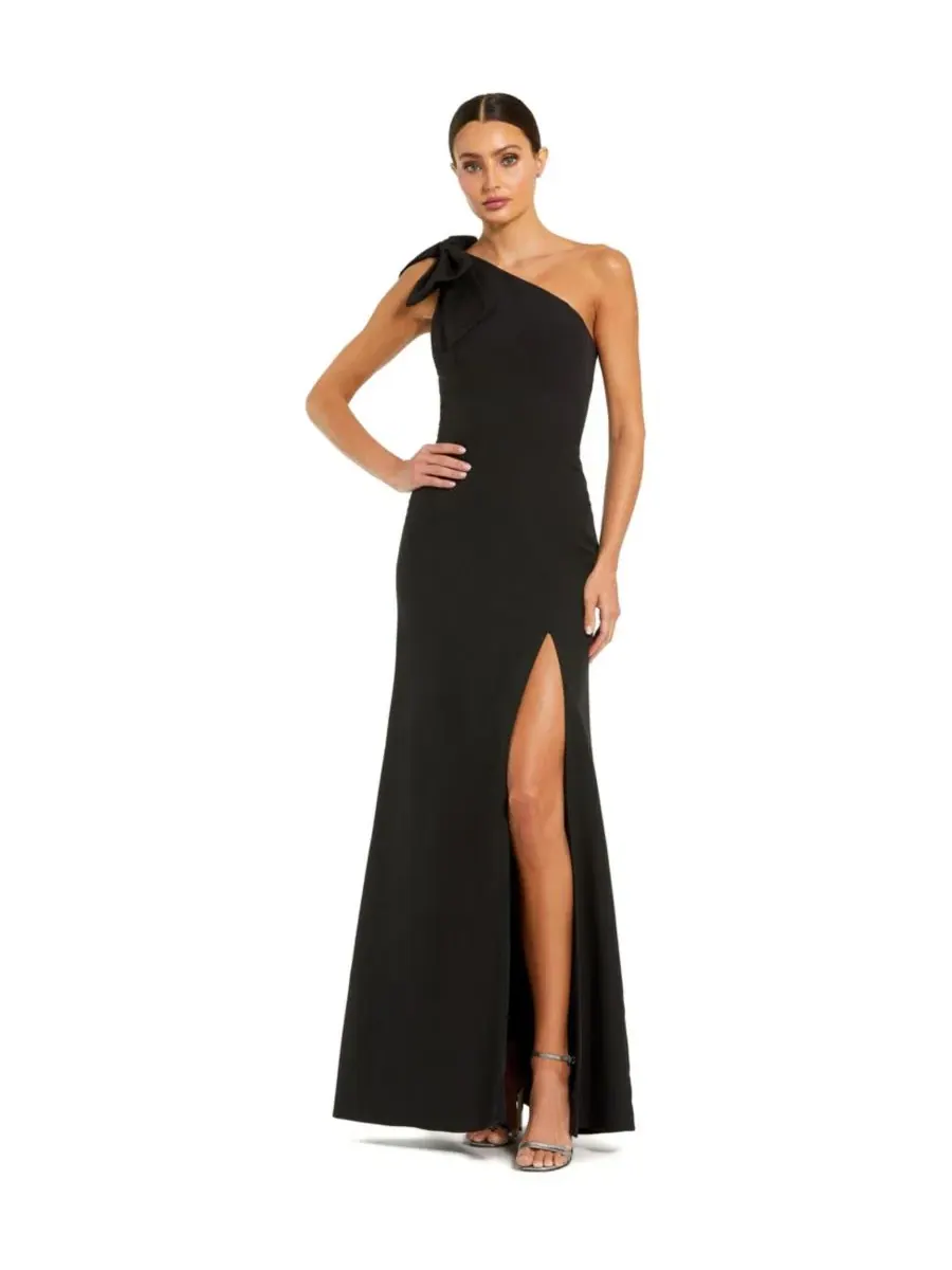 Платье макси из крепа с одним плечом и бантом, Petite Crepe One Shoulder Gown With Bow Mac Duggal — изображение 1 из 3