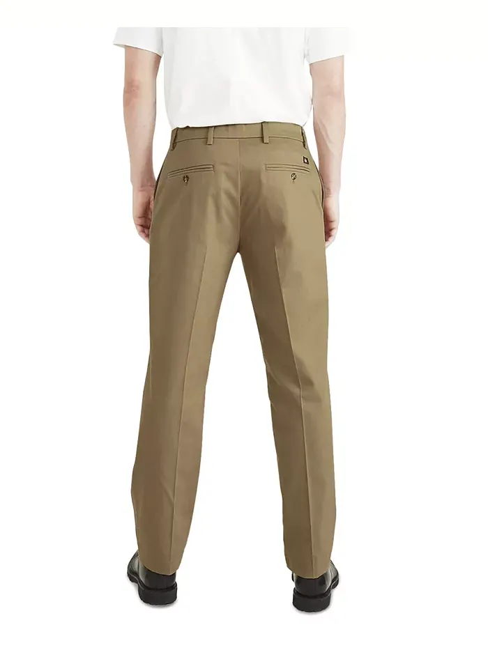 Мужские классические немнущиеся хаки брюки Signature Classic Fit с защитой от пятен Dockers — 2