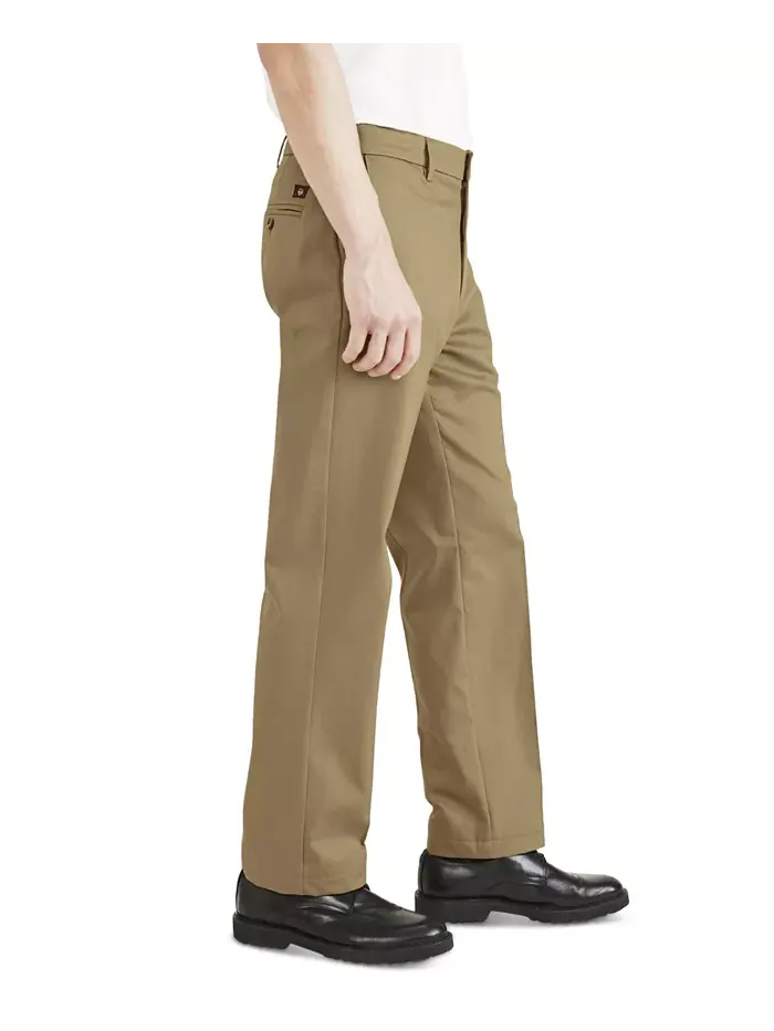 Мужские классические немнущиеся хаки брюки Signature Classic Fit с защитой от пятен Dockers — 3