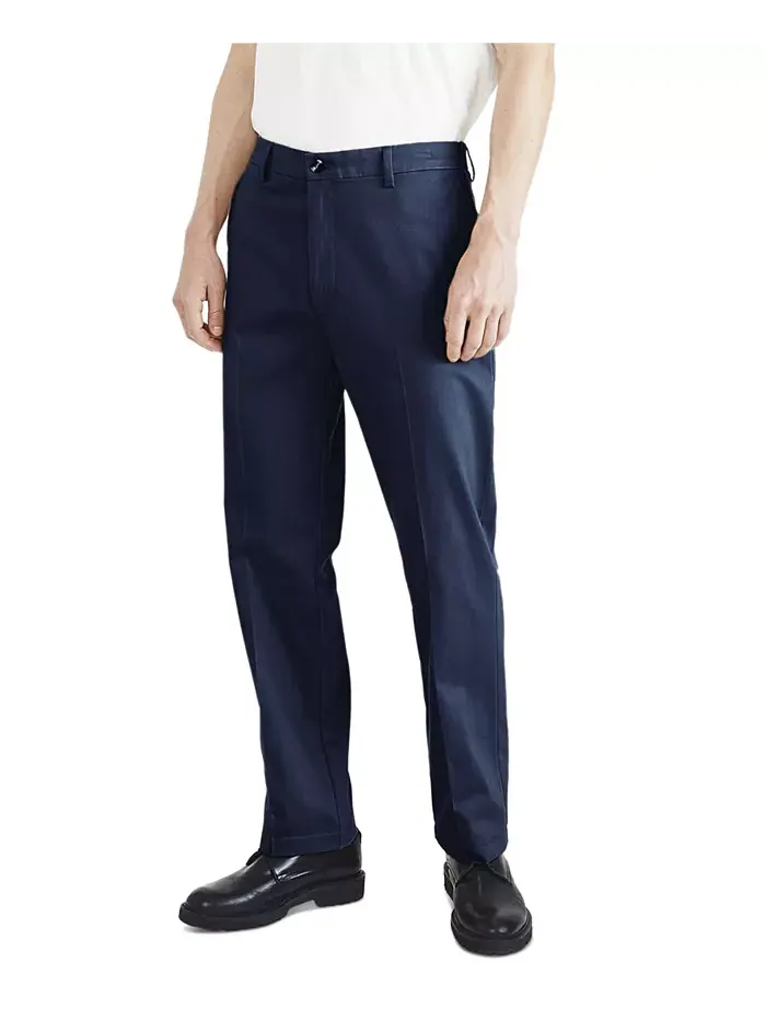 Мужские классические немнущиеся хаки брюки Signature Classic Fit с защитой от пятен Dockers — 1