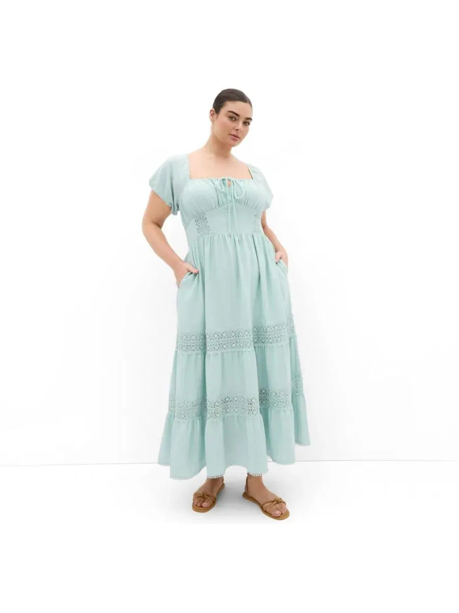 Платье макси Women's Haven с вышитой отделкой CITY CHIC — изображение 1 из 5, морская пена