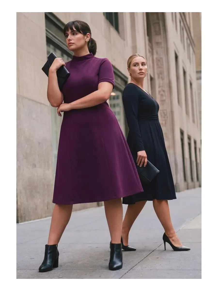 Платье-трапеция с высоким воротом и коротким рукавом AVENUE, Dark Berry — изображение 3 из 3