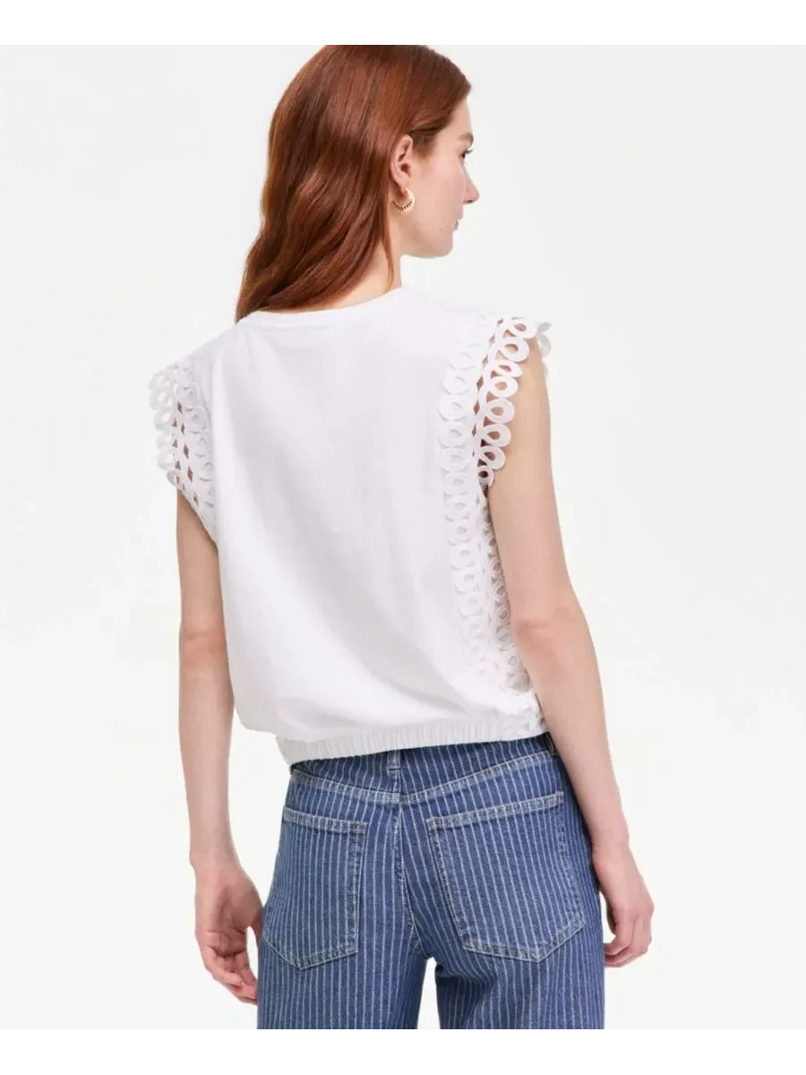 Женский топ с кап-рукавами и эластичным низом Flutter-Sleeve Bubble Hem On 34th — изображение 2 из 4, яркий белый