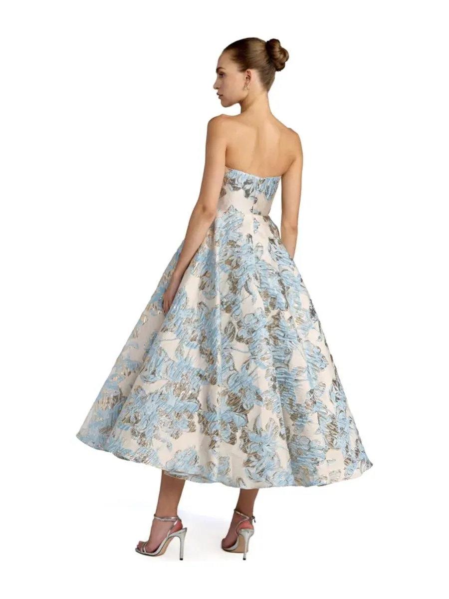 Платье-трапеция миди без бретелек с карманами, модель Strapless Brocade A-line Midi Dress With — изображение 2 из 3, синий