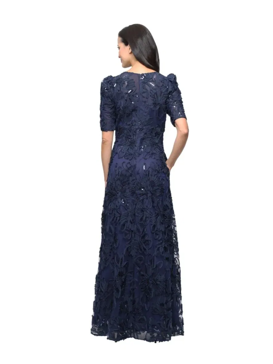Платье миди с вышивкой и рукавом до локтя, модель V-Neck Long Embroidered Alex Evenings — изображение 3 из 3, синий