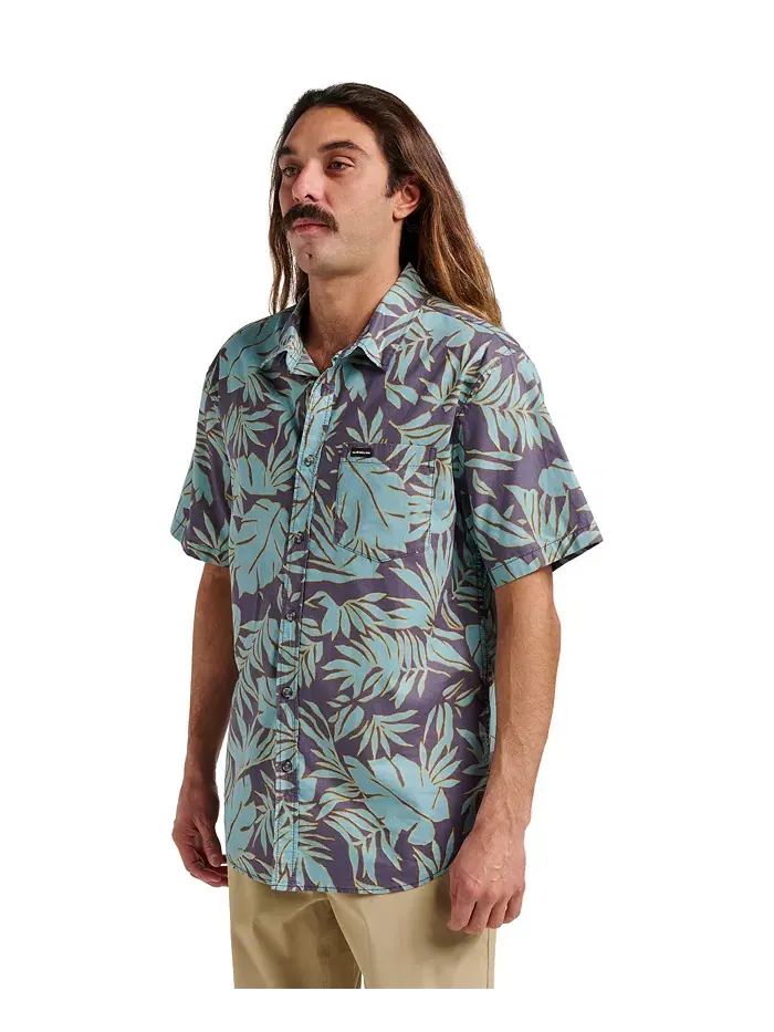 Мужская классическая рубашка с коротким рукавом Palm Trip Quiksilver — изображение 6 из 7, коричневый/бежевый