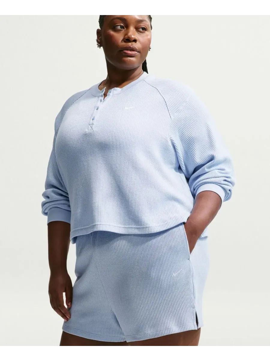 Топ-лонгслив оверсайз с хенли-вырезом Nike Sportswear Chill Waffle Plus Size — изображение 2 из 6, синий