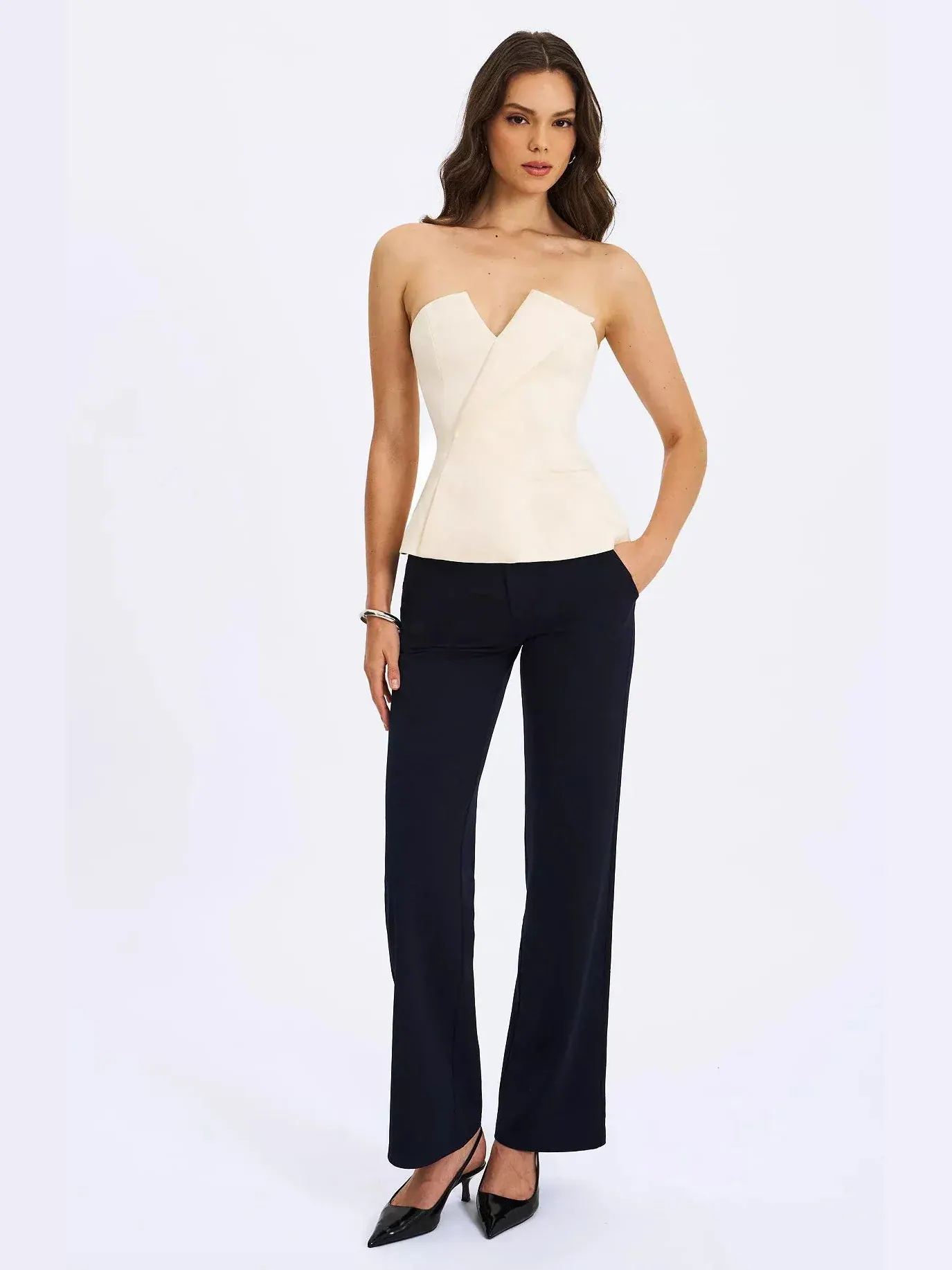 Топ Miss Circle Yani Asymmetrical Lapel Sleeveless Peplum — изображение 2 из 7, слоновая кость