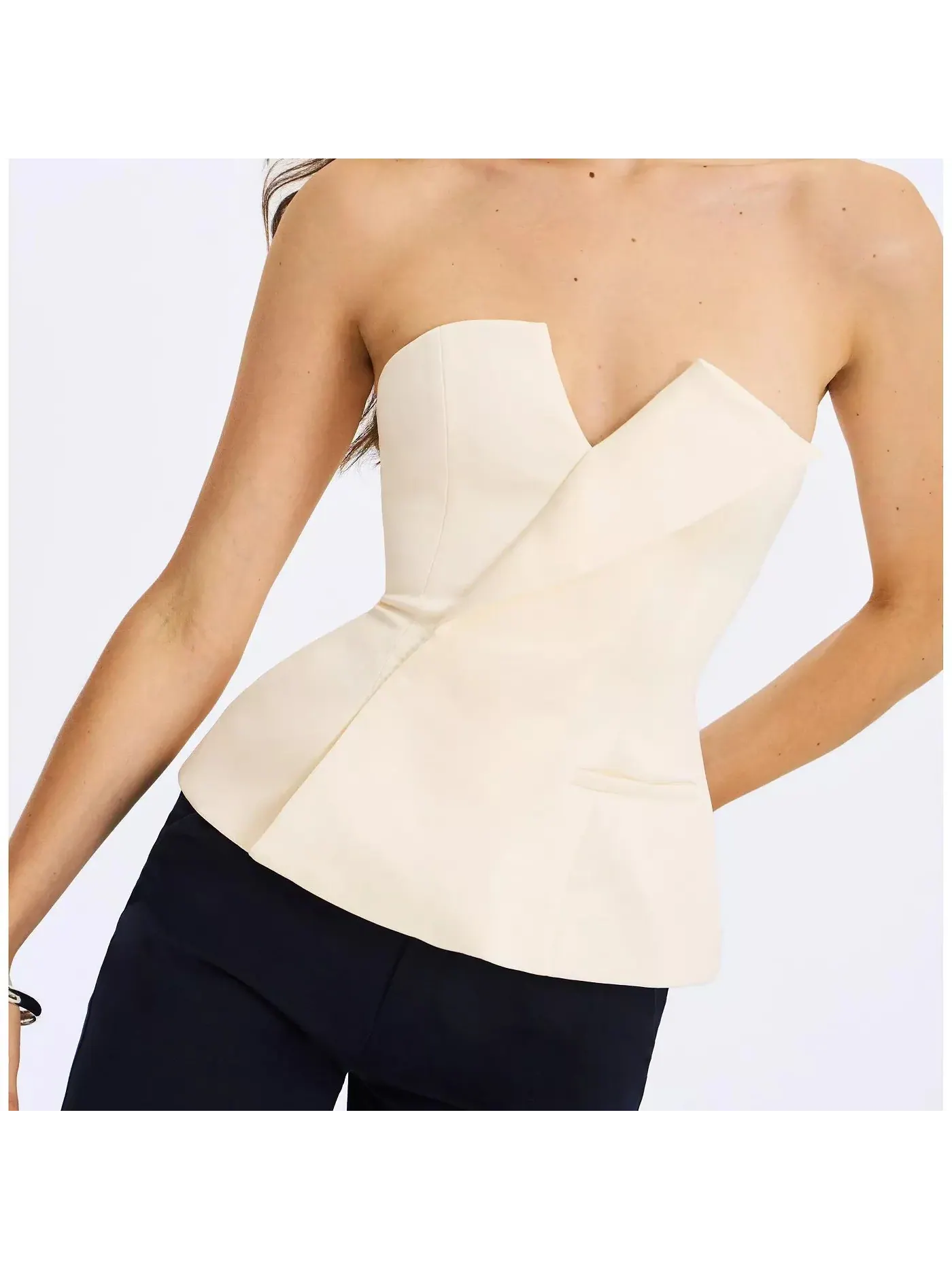 Топ Miss Circle Yani Asymmetrical Lapel Sleeveless Peplum — изображение 5 из 7, слоновая кость